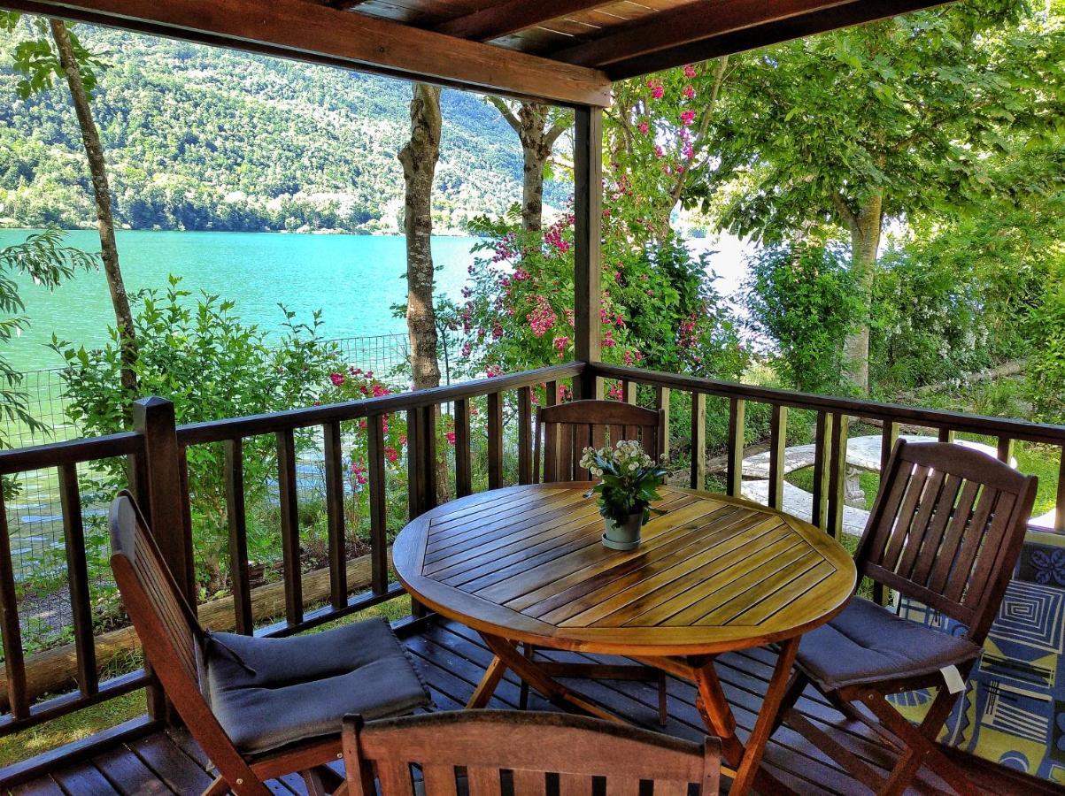 Villaggio Turistico Il Lago Dorato Carlazzo Exterior foto